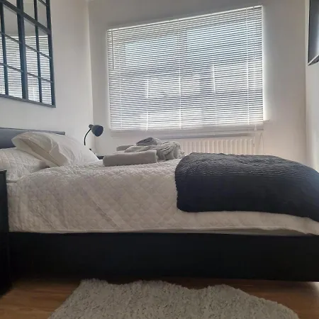 Appartamento Manhattan Studio Flat Northbridge Services